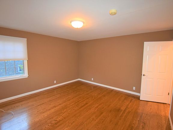 5th image of 1216 Harriet St