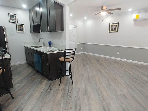 5th image of 11737 Vanowen St APT 212