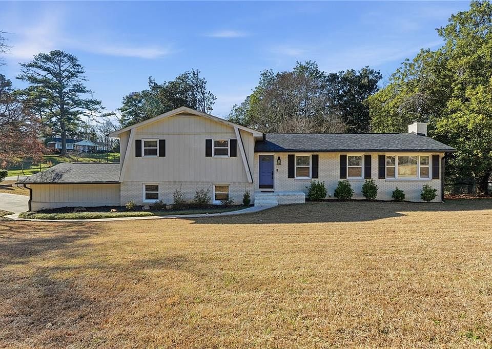 1st image of 650 Oakdale Rd