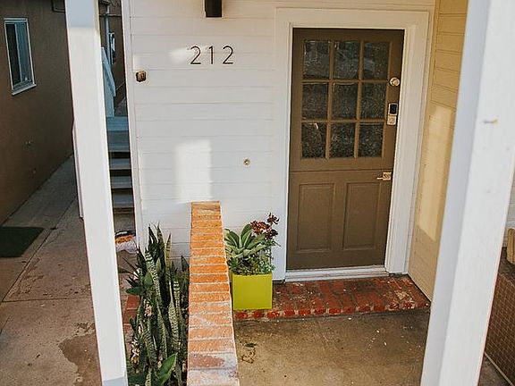 3rd image of 212 29th St APT A