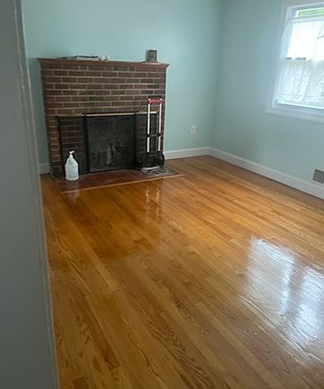 3rd image of 1023A N Quaker La