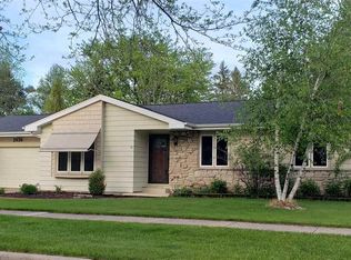 2936 N Rankin St, Appleton, WI 54911