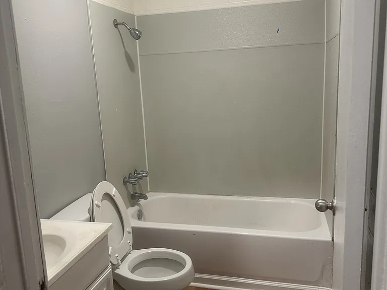 901 E 29th Ave #9 — Photo 9