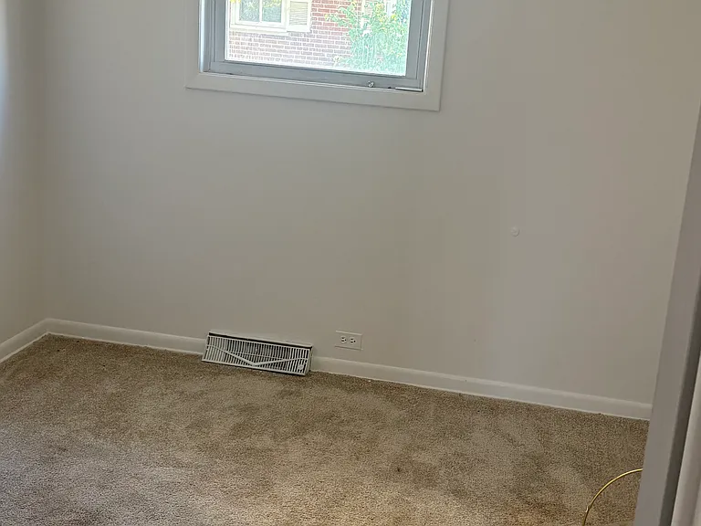 929 W North Ave #A — Photo 12