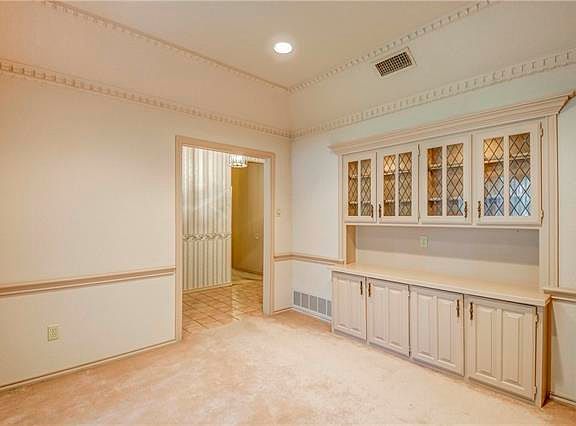 4th image of 6612 Pleasant Ridge Dr