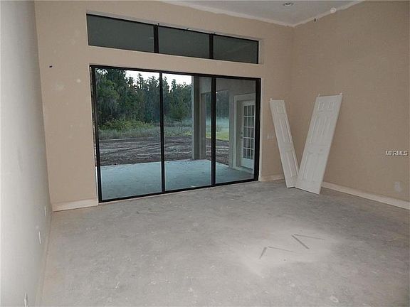 4th image of 19409 Whispering Brook Dr