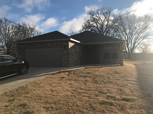 3609 N Robin Ct