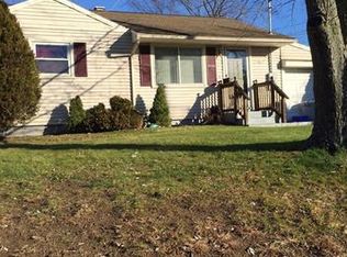 51 Manwaring Rd, Norwich, CT 06360