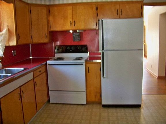 4th image of 321 S Seffner Ave