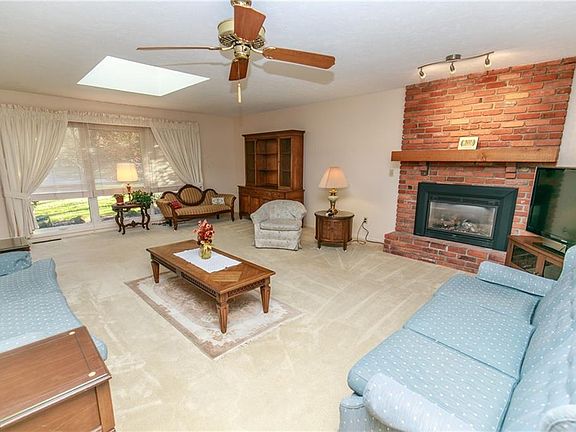4th image of 6170 Mills Creek Ln