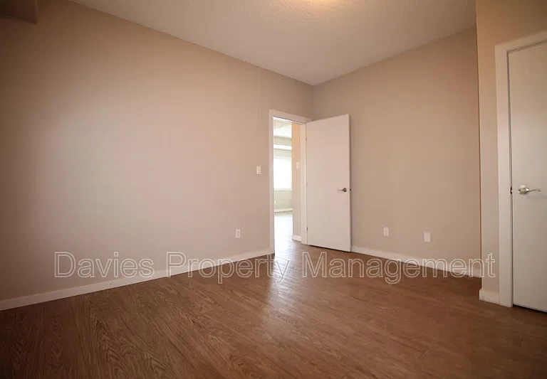 3938 Claxton Loop SW #MAIN — Photo 8