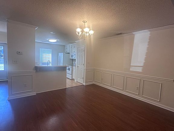 4th image of 108 Harvestwood Dr