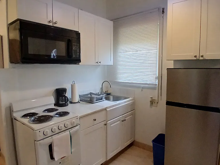 24A Estate Thomas #1 — Photo 6