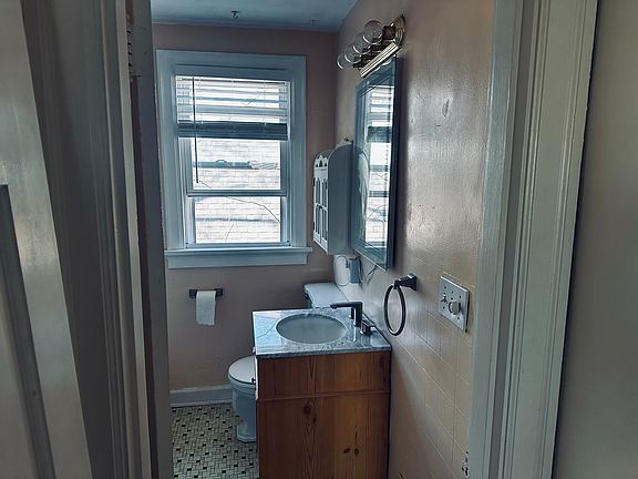 5th image of 1617 Flora Ave APT 2