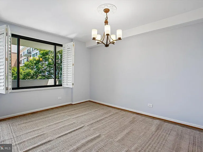4501 Arlington Blvd #502 — Photo 6