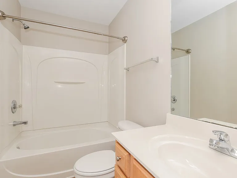 1606 Safe Harbor Ct — Photo 16
