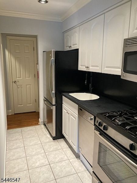 1st image of 711 Washington Dr