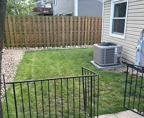 5045 Rochester Dr — Photo 15