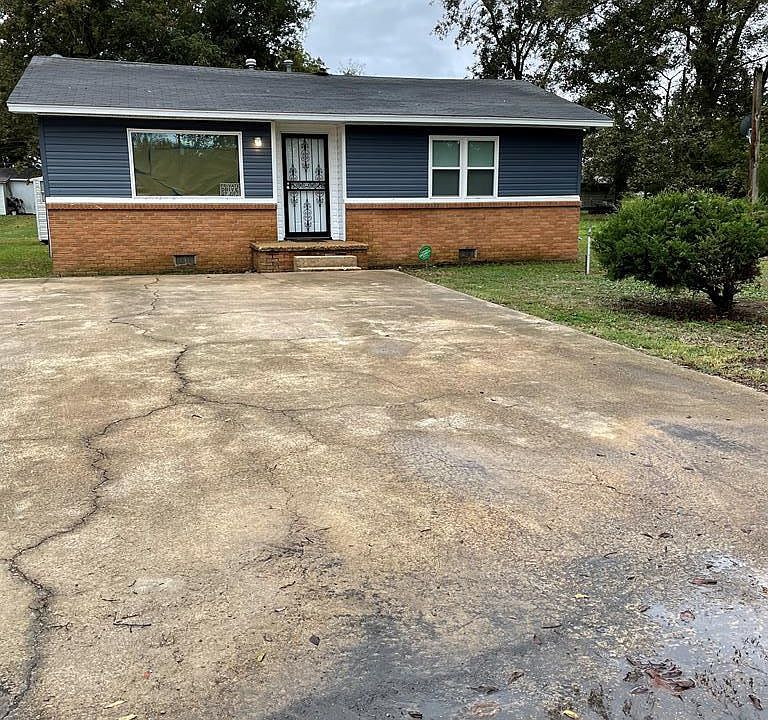 1st image of 812 Alabama St
