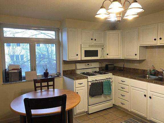 2nd image of 207 Monclay Ct #2N