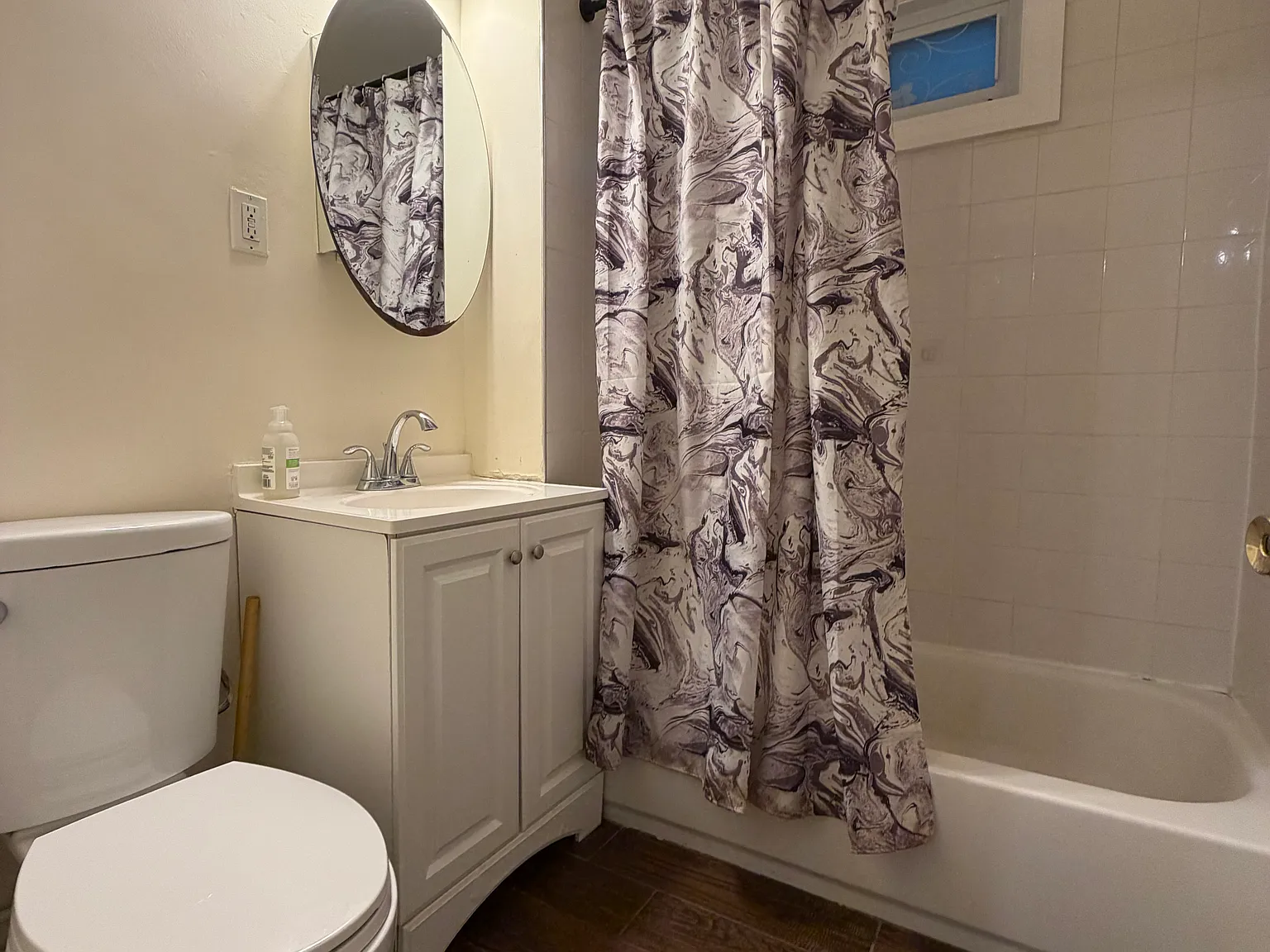 3 bed, 895 sqft, $3,800 — Photo 4