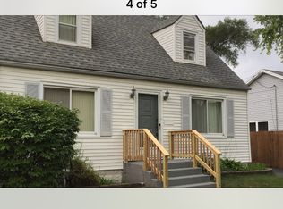 1123 Jackson St, Aurora, IL 60505