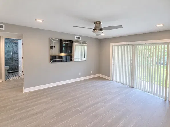 4215 E Bay Dr, Clearwater, FL