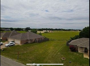 2918 James Rd, Granbury, TX 76049