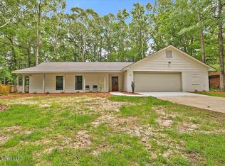 318 Swallow Dr, Brandon, MS 39047