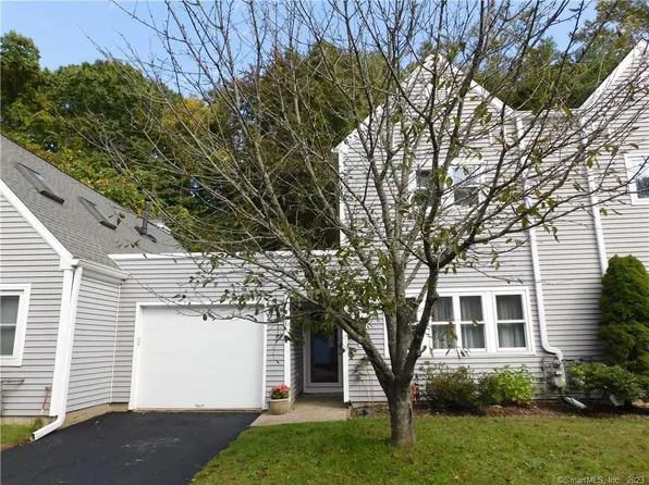 20 Twin Lakes Road #2, North Branford, CT 06471