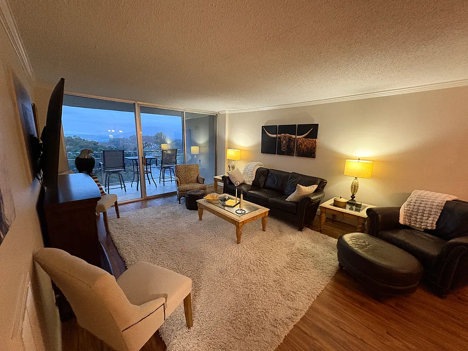 1131 Stringers Ridge Rd #7E