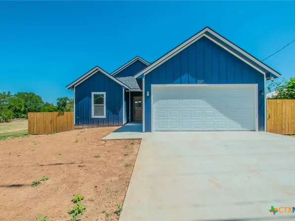 1307 Saint Louis St, Gatesville, TX 76528