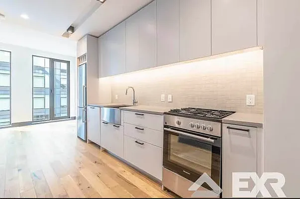 Rented by The KCI Group | media 103