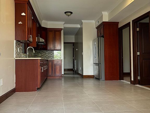 4th image of 5702 Parsons Blvd Floor 1