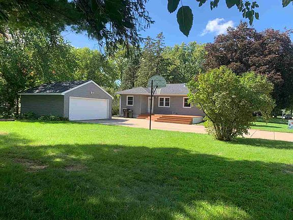2nd image of 2204 Russell Dr
