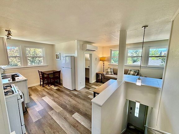 2nd image of 487 Scenic Dr
