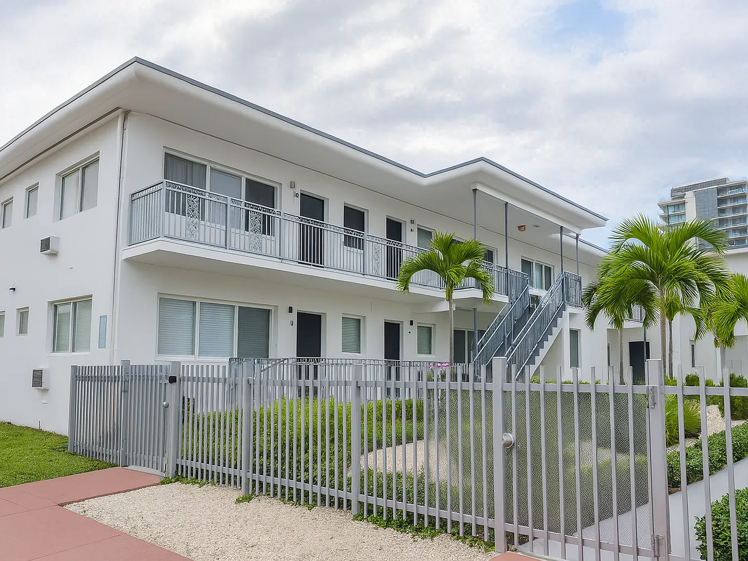 6877 Abbott Ave Miami Beach, FL 33141 — Photo 1