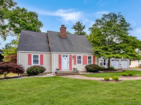 66 Centerwood Road, Newington, CT 06111