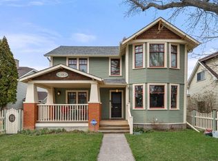 620 S 19th Ave NW, Calgary, AB T2M 0Y8