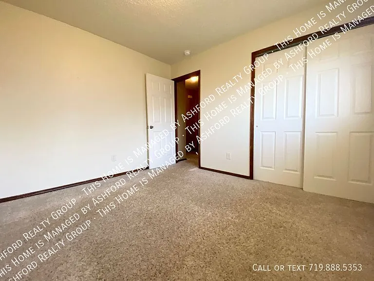 335 Trapper Ln — Photo 8