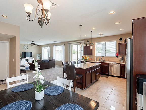 4th image of 42309 W Lunar St