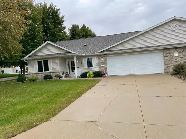 705 15 1/2 Ave NW, Kasson, MN 55944