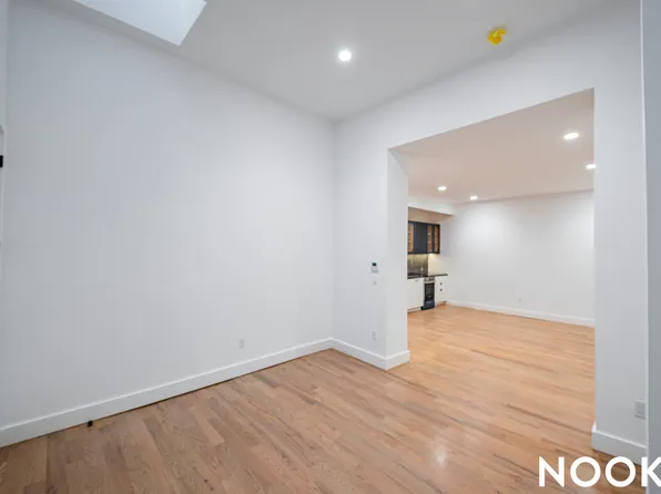 228 North Seventh Street image 2 of 14