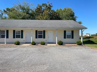 605 1/2 Old Creal Springs Rd APT D, Marion, IL 62959