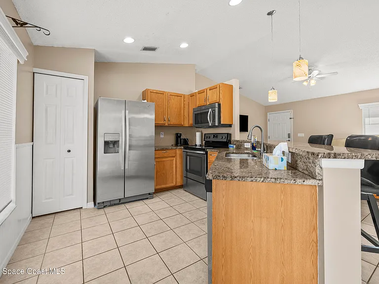 3219 Hainsworth Ave SE — Photo 11