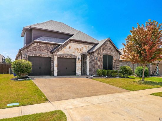 313 Nixon Dr, Fate, TX 75087