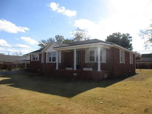 5380 Main St W, Trezevant, TN 38258