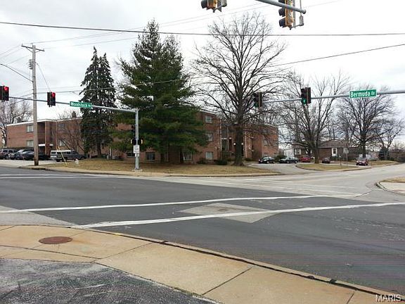 2nd image of 6114 Bermuda Dr