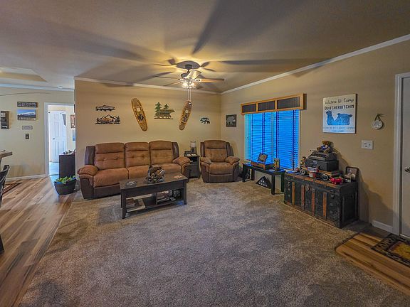 4th image of 537 Thompson Creek Rd Unit 16