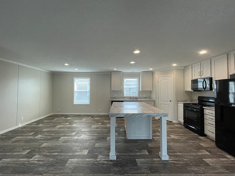 Sunset Ridge — Photo 30